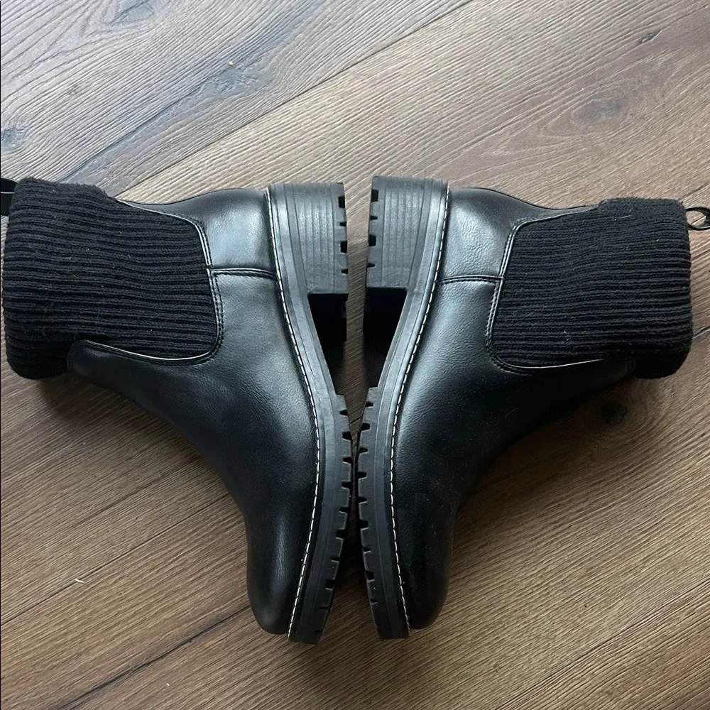 Kensie Black Ankle Boots with Knit Cuff ! 7.5